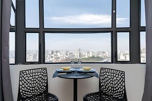 Economy Apartment | Dining