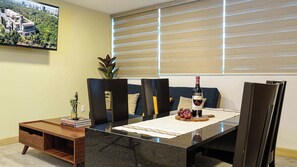 Comfort-huoneisto, 2 makuuhuonetta, keittiö | Ruokasali