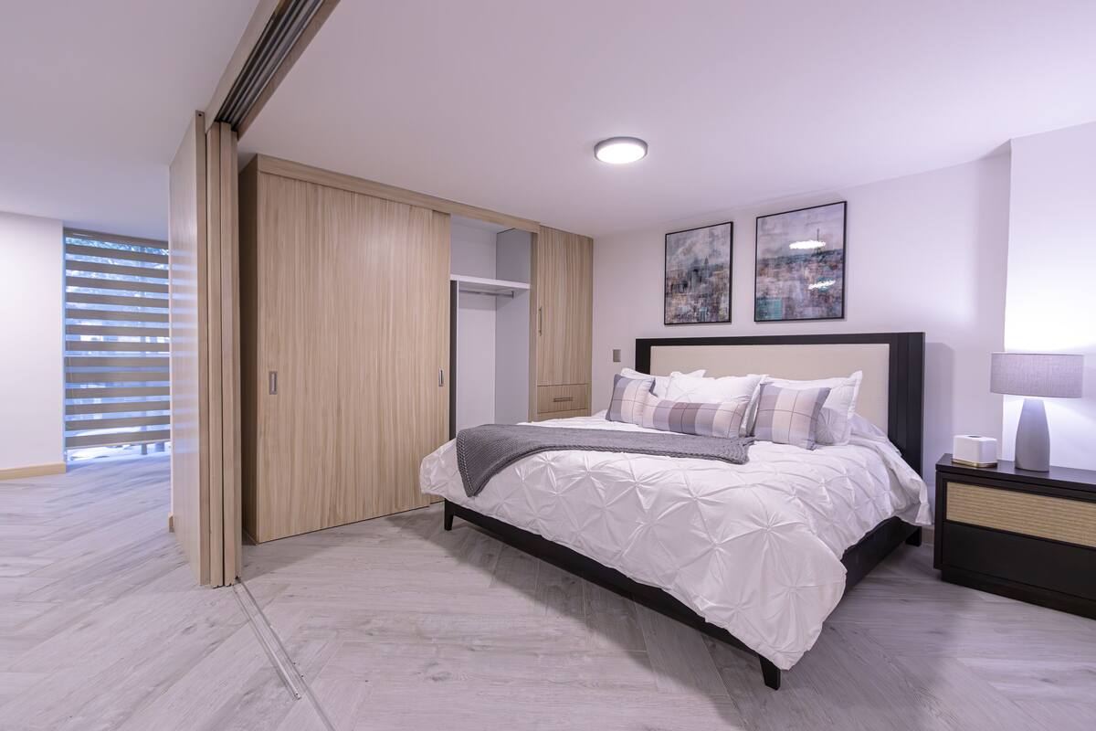 Comfort Apartment, 1 King Bed with Sofa bed, Kitchen | 2 bedrooms, in-room safe, desk, laptop workspace
