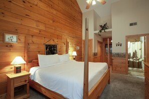 4 bedrooms, desk, iron/ironing board, free WiFi