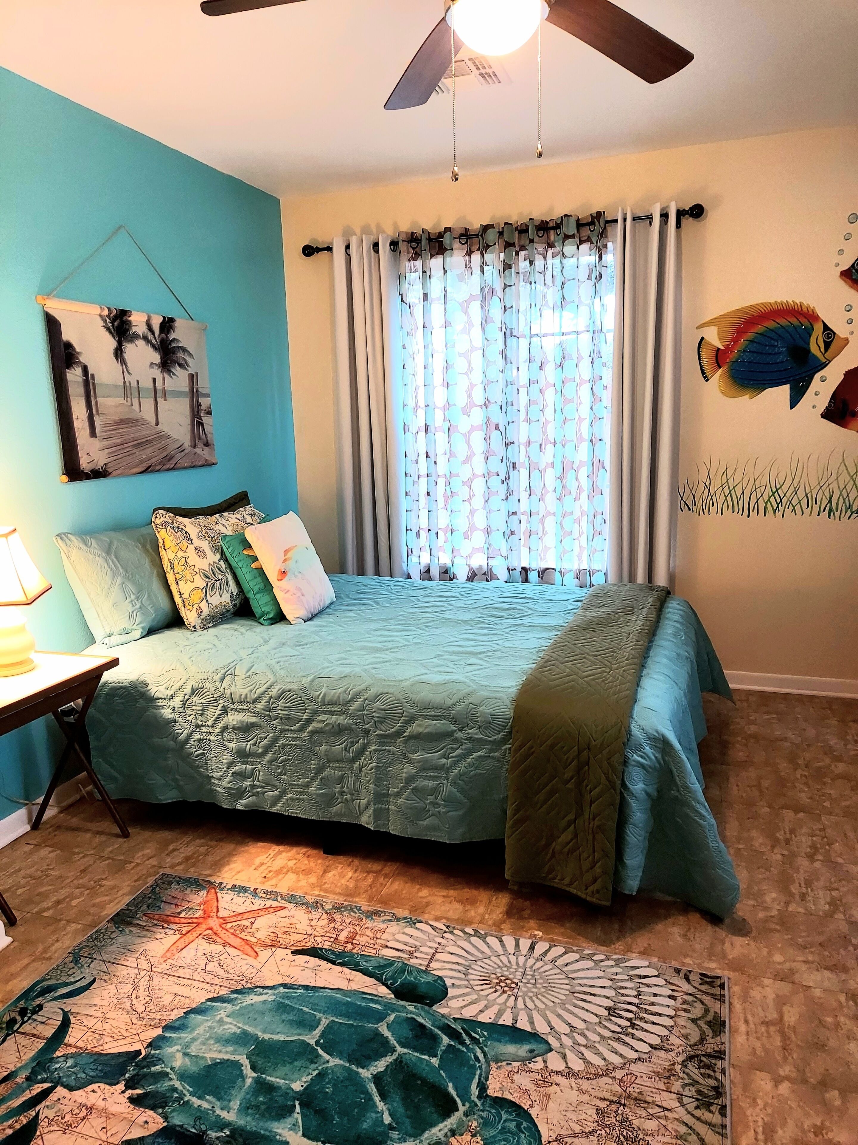 4 Bedrooms, 5 Min. to Rockport Beach, Downtown and Eateries, PELICAN INN Has it!