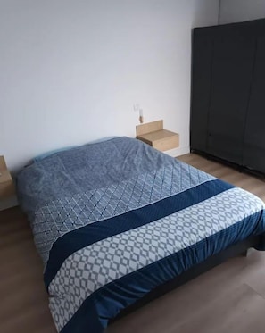 1 bedroom, iron/ironing board, free WiFi, bed sheets