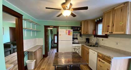 R&R Suite , Downtown Retreat