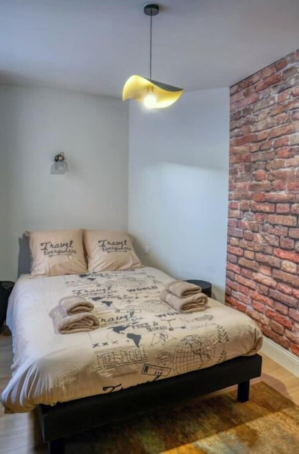 1 chambre, Wi-Fi gratuit, draps fournis