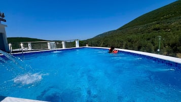 Udendørs pool