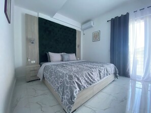 Studio Confort, 1 chambre, terrasse, vue jardin | Climatisation