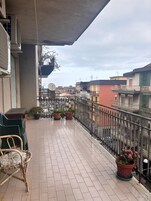 Dormitorio compartido, 1 habitación, accesible para personas con discapacidad, fumadores | Balcón