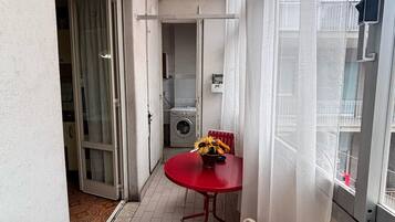 Shared Dormitory, 1 Bedroom, Accessible, Smoking | Balcony