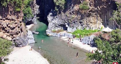 Room in B&B - Lg Giarre Apartment in Italy