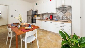Uklassifisert bilde, 4 av 22, knapp