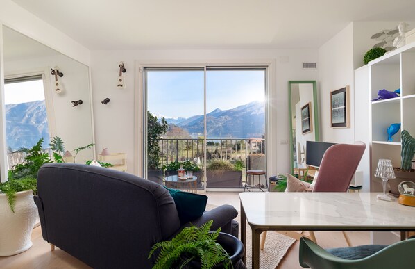 Téléviseur connecté, livres