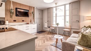 Uklassifisert bilde, 2 av 19, knapp
