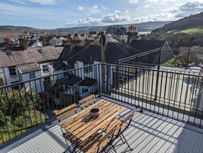 Cottage | Property grounds - Merywen Cottage (Conwy)