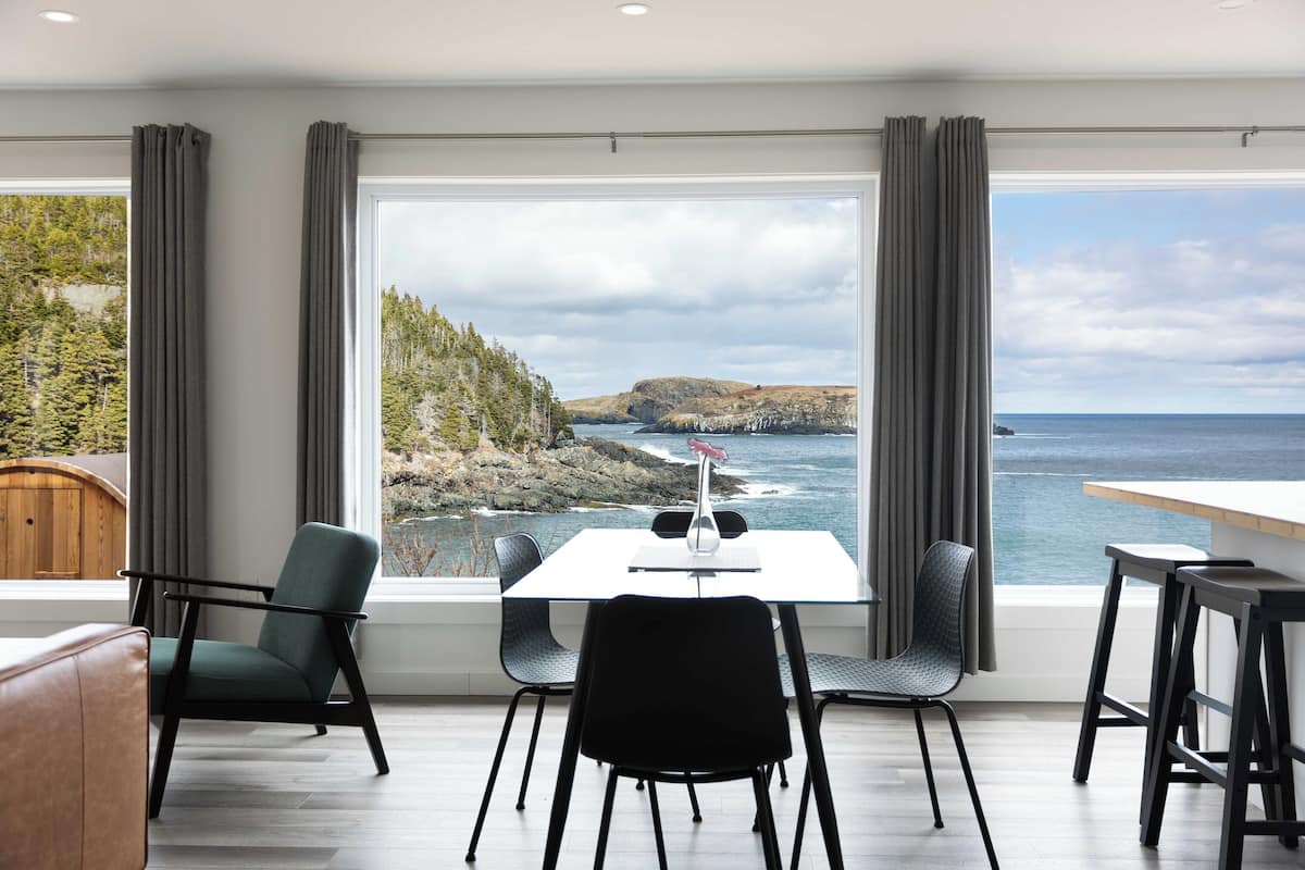Cottage, Ocean View, Oceanfront | Living area | 43-inch Smart TV with digital channels