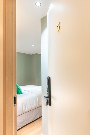 1 chambre, bureau, fer et planche à repasser, Wi-Fi gratuit