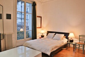 1 sovrum, strykjärn/strykbräda, wi-fi och sängkläder