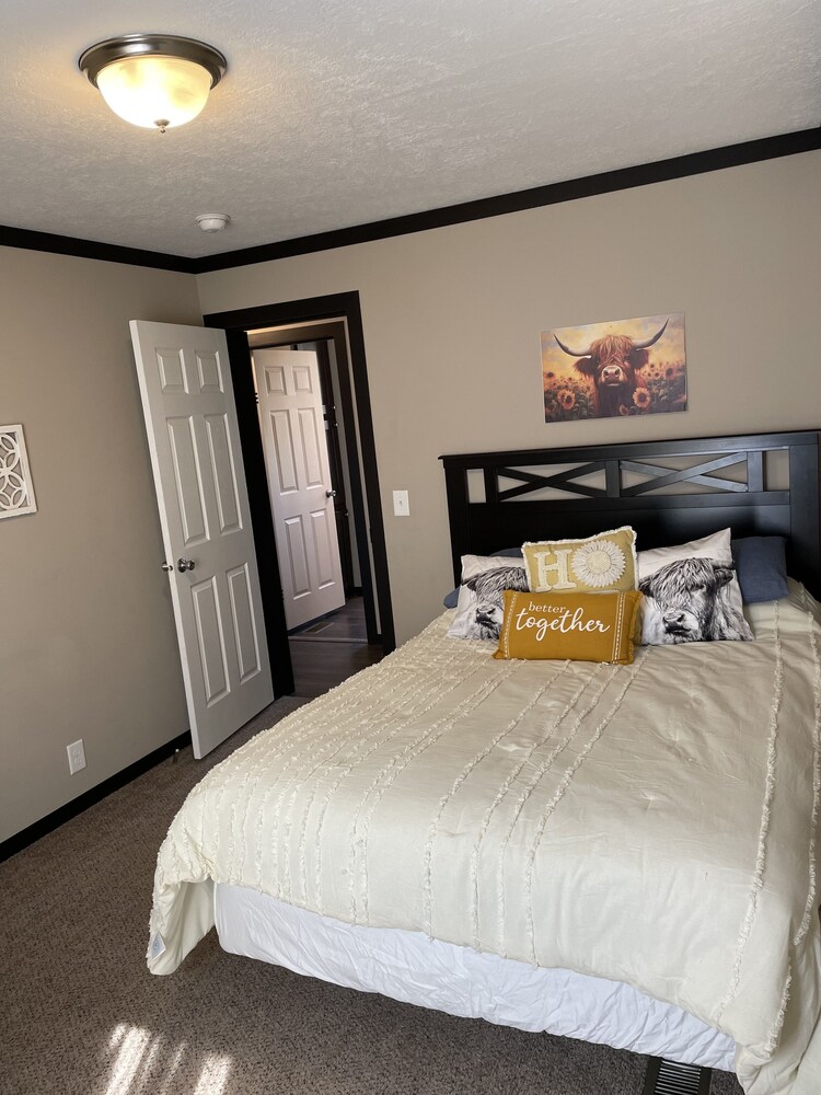 Hilltop Paradise Cozy 3bedroom house hidden in amazing Mount Ida with WiFi! Mount Ida Vrbo