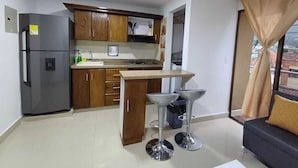 Căn hộ dành cho gia đình | Bếp riêng | Tủ lạnh, máy xay thực phẩm, dụng cụ nấu nướng/bát dĩa/dao nĩa 