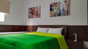 1 bedroom, iron/ironing board, internet, bed sheets