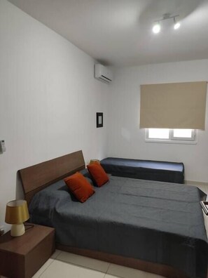 1 bedroom, iron/ironing board, Internet, bed sheets