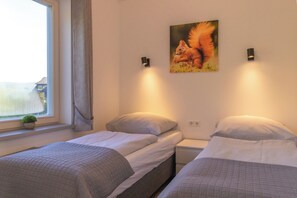 2 chambres, lit parapluie, Wi-Fi gratuit, draps fournis
