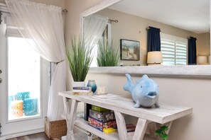 House, Multiple Beds (The Blue Pearl) | Interior