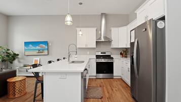 House, Multiple Beds (Sazerac) | Private kitchen | Oven, toaster