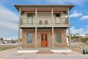 Casa, varias camas (Sazerac) | Exterior