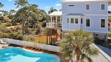 House, Multiple Beds (Oystercatcher) | Pool