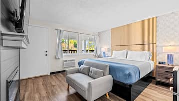 Premium Room, 1 King Bed | Premium bedding, down comforters, memory foam beds, blackout drapes