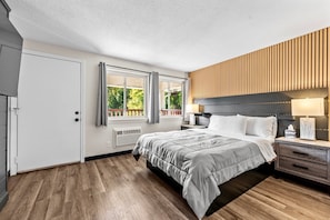 Standard Room, 1 Queen Bed | Premium bedding, down comforters, memory foam beds, blackout drapes - Green Harbor Hotel (Marshfield)