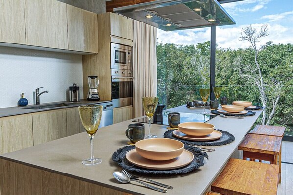 Fridge, microwave, stovetop, coffee/tea maker - Deslumbrante Apartamento 1 Hb Solo en Tulum (Tulum)