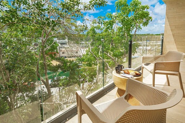 Outdoor dining - GMB Tulum - Apartment Near the Beach (Tulum)