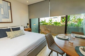 1 slaapkamer, een strijkplank/strijkijzer, wifi, beddengoed