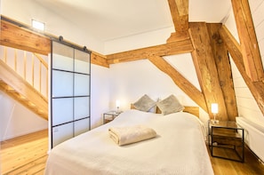 2 makuuhuonetta, Wi-Fi, vuodevaatteet