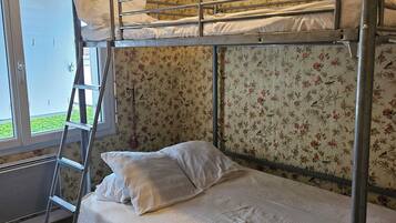 4 chambres, fer et planche Ă repasser, Wi-Fi gratuit, draps fournis