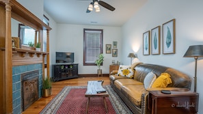 Smart TV, fireplace - 10 Min Walk to Main St., Updated 1840s Historic Home, Stocked Kitchen, W/D,  (Galena)