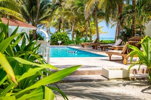 Pool - PV 1A Overlooking the Great Barrier Reef! (San Pedro)