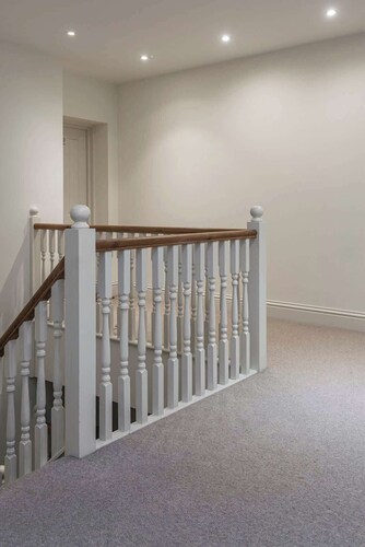 Bay View - Central, trendy, lift access, parking