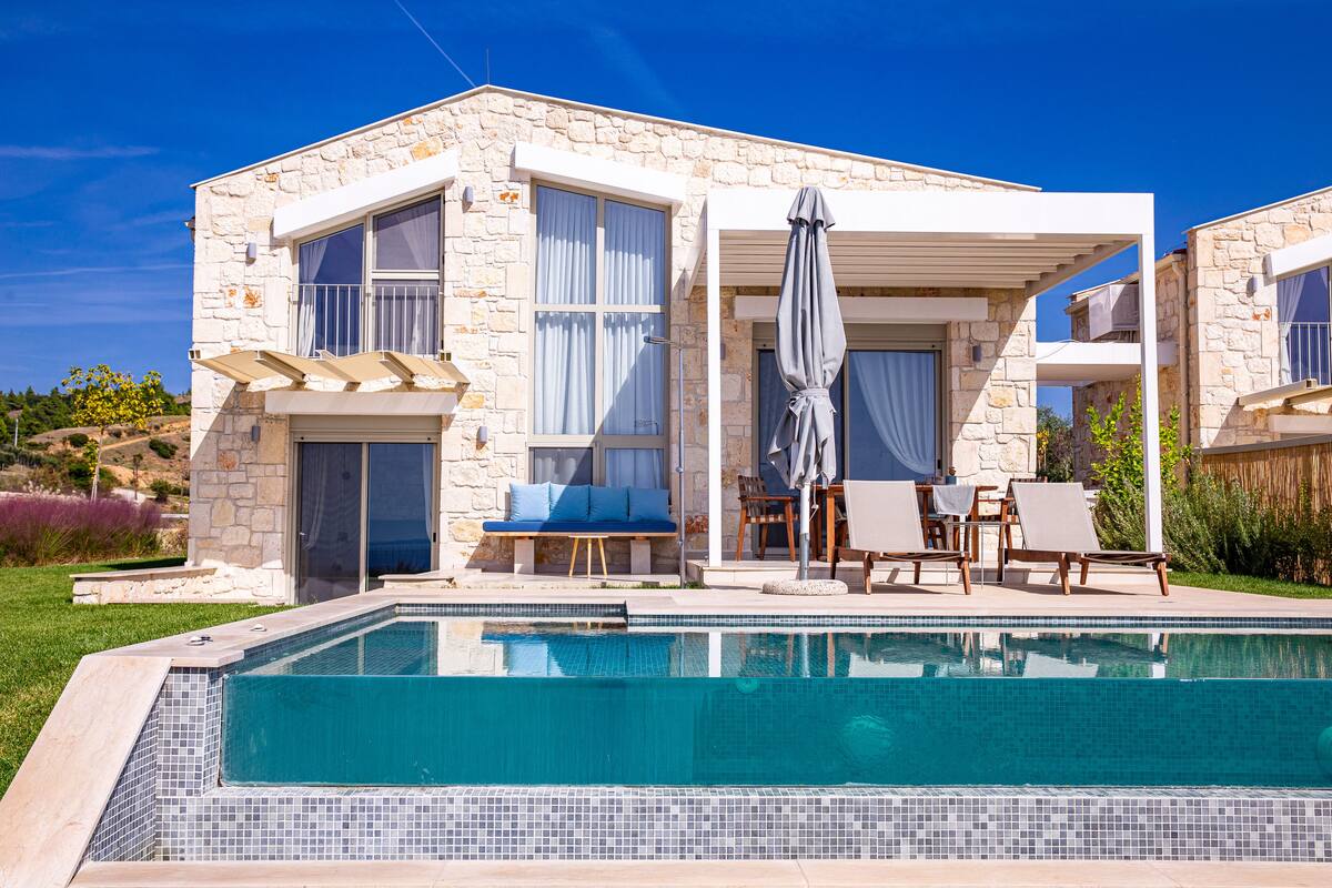 Villa, uitzicht op zee | 2 slaapkamers, luxe beddengoed, donzen dekbedden, een kluis op de kamer