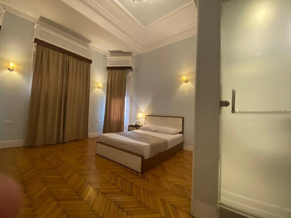 2 bedrooms, WiFi, bed sheets