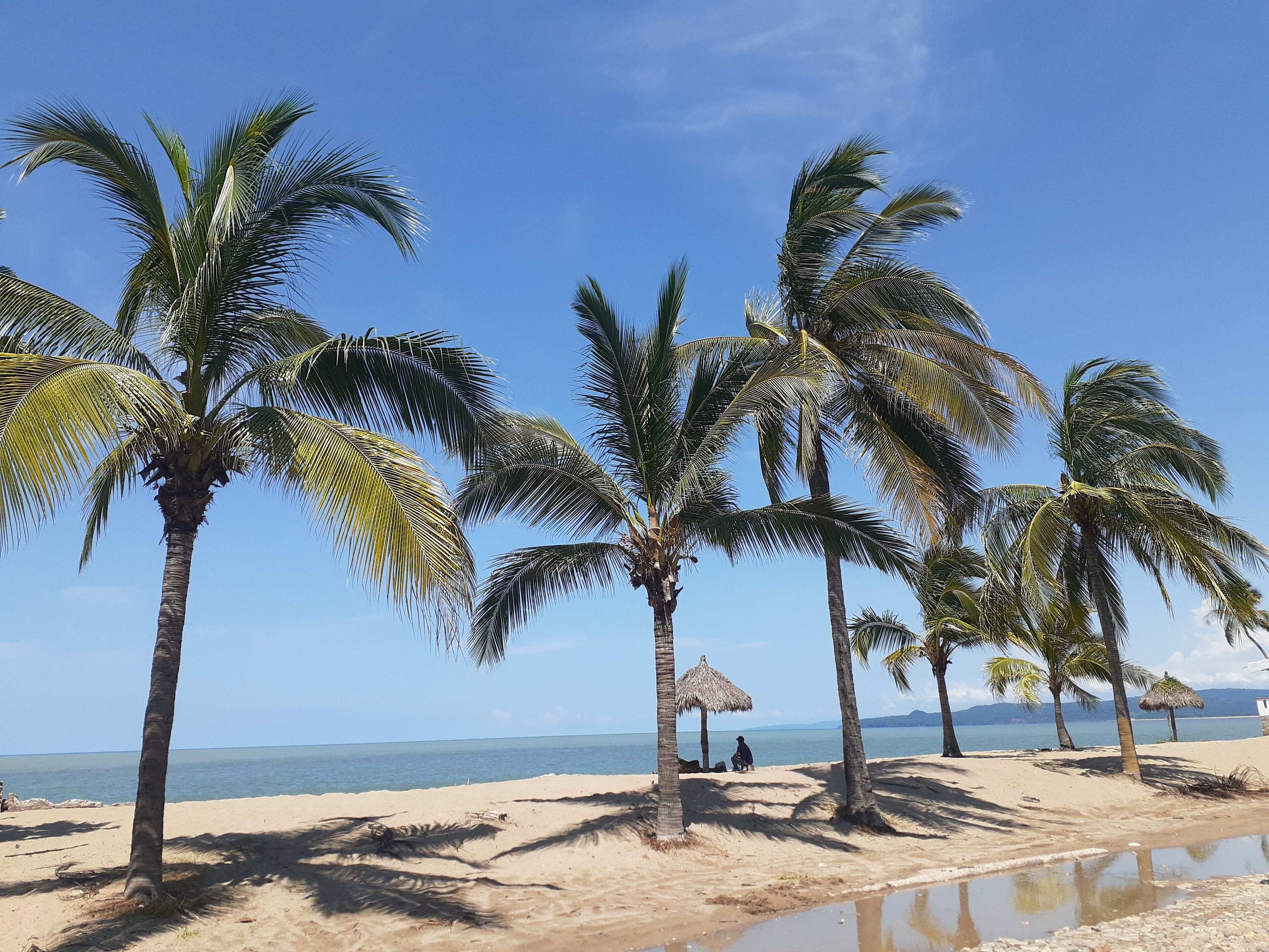 Beach nearby, beach towels