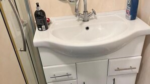 Bathroom - Kilmactrasna Cottage (Carrickmacross)
