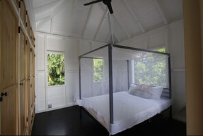 2 bedrooms, WiFi, bed sheets - Sugar Mountain Cottage. The center of Antigua’s Rainforest. 7mins from beaches. (St. Mary's)