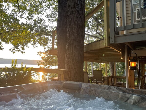 Outdoor spa tub - Sunset Shores for a Reason (Burdett)