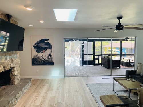 Have it all at this beautiful waterfront Homosassa home close to all amenities.