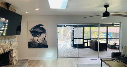 Have it all at this beautiful waterfront Homosassa home close to all amenities.