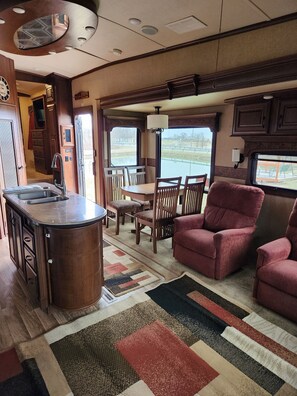Interior - Cozy RV for the Solar Eclipse (Fort Jennings)