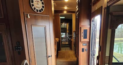 Cozy RV for the Solar Eclipse