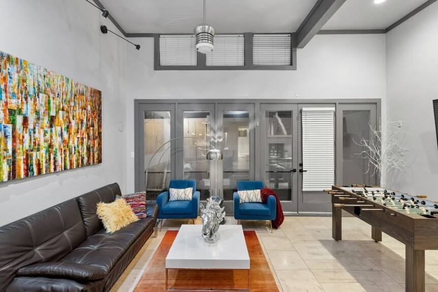 Uptown Dallas Luxury Oasis With Cool Refreshing Spa - Dallas, TX